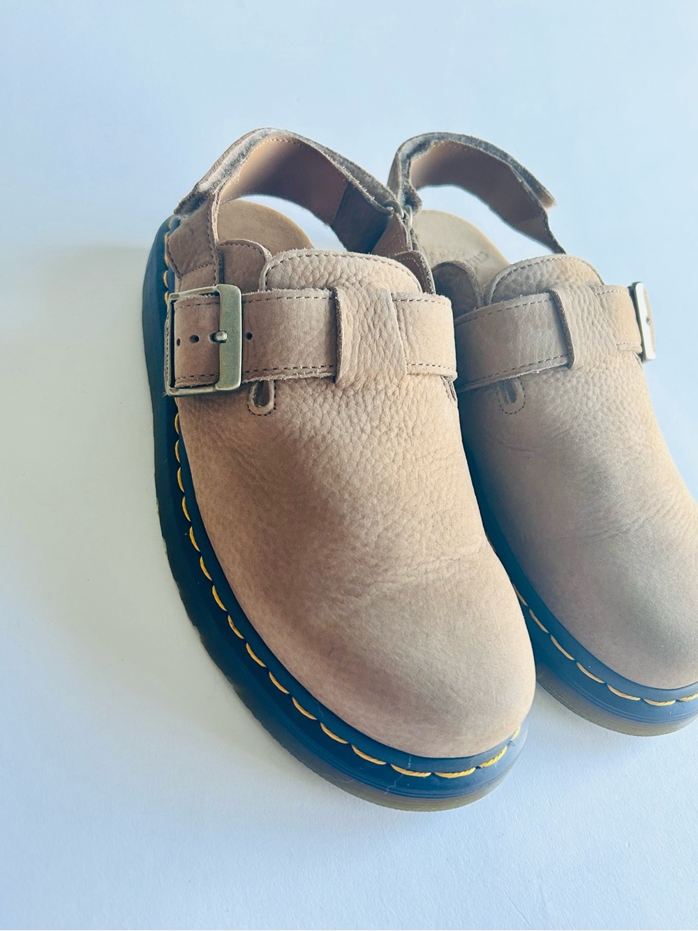 Men’s Dr. Martens Jorge II Tan Leather Suede Close Toe Clogs Sandals size 9 - Picture 7 of 15